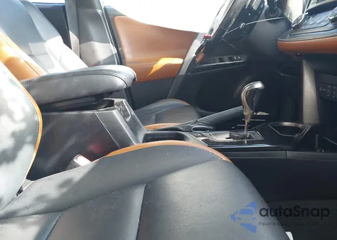 2017 Toyota Rav4 Se из США, поврежденный, VIN JTMJFREV6HD214247